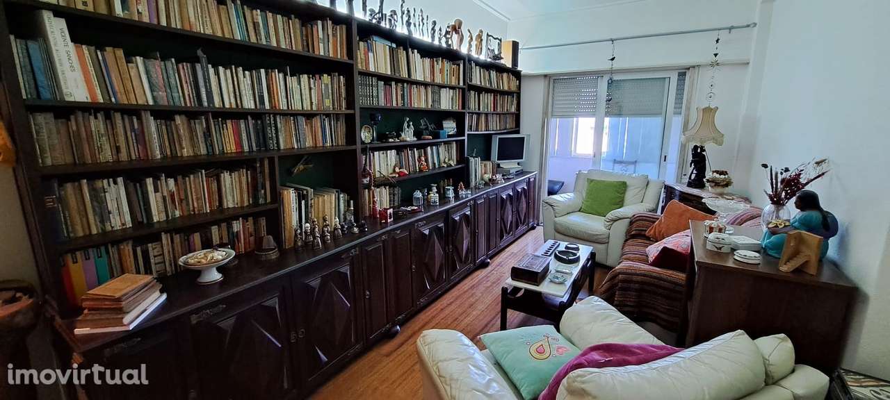 T3+1 | 110m2 | Av. 25 de Abril, Cacilhas | Com vista de Rio - Grande imagem: 4/32