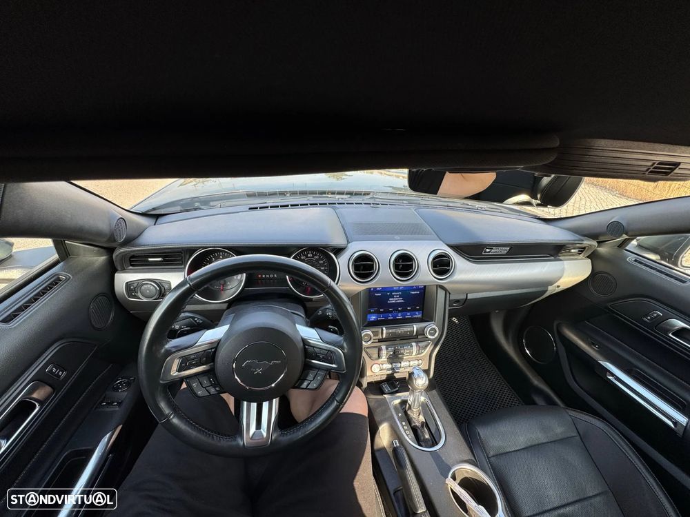 Ford Mustang - 13