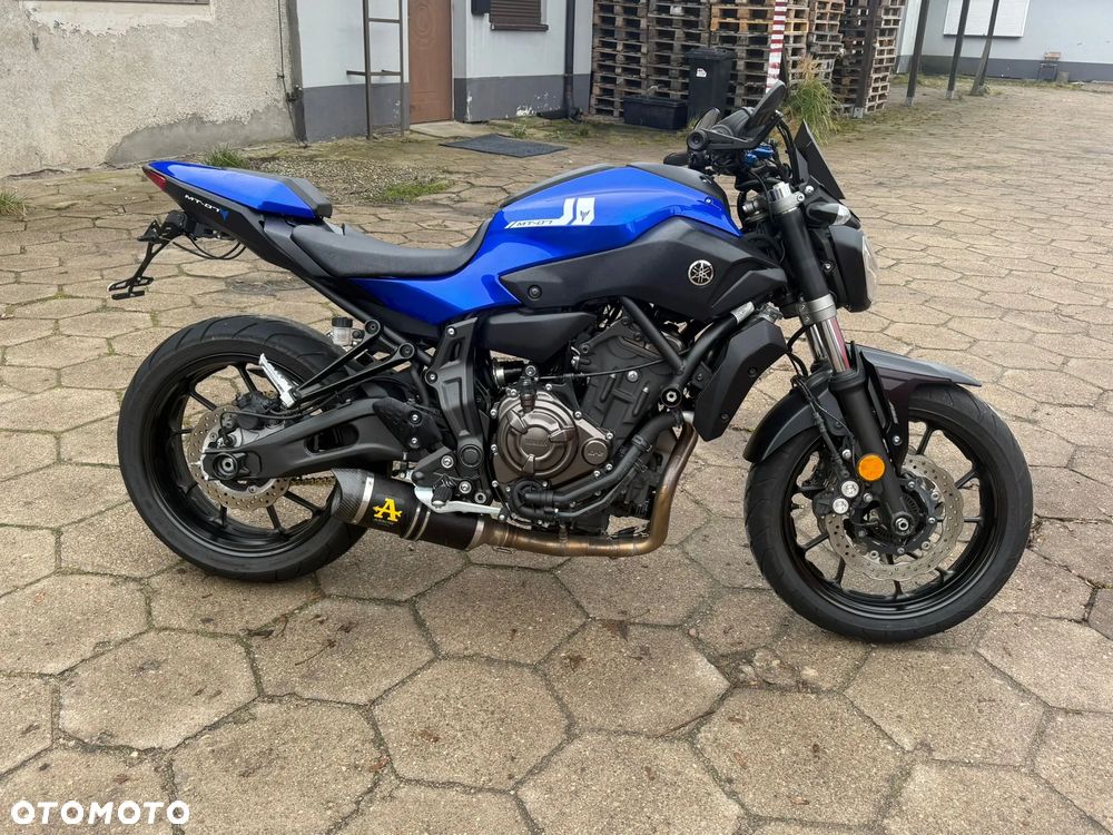 Yamaha MT - 2