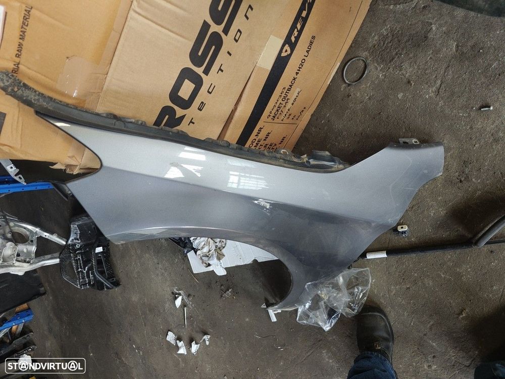 Guarda Lamas Frente Esquerdo Mercedes-Benz Cla Coupé (C117) - 2