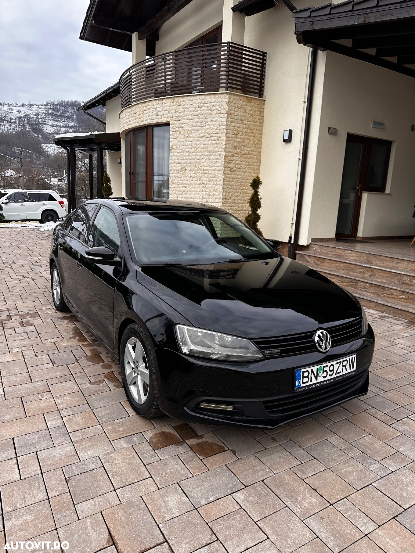 Volkswagen Jetta 2.0 TDI DSG Comfortline - 2