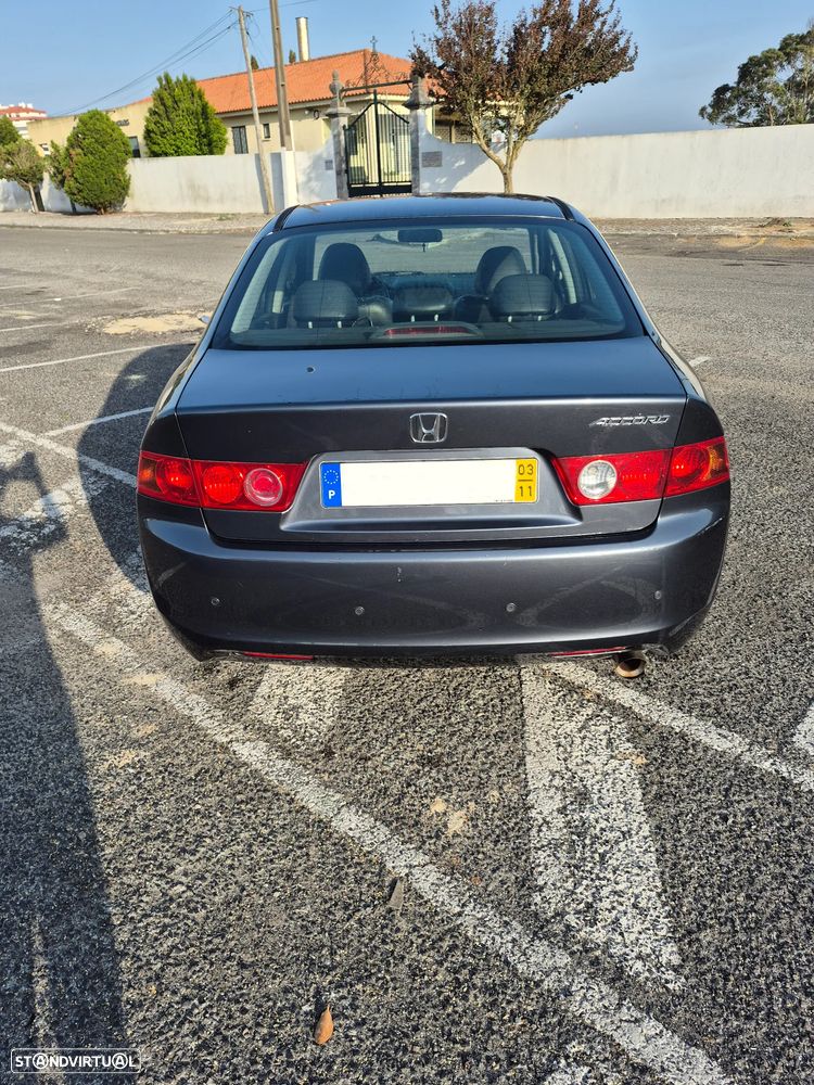 Honda Accord 2.0 Sport - 4