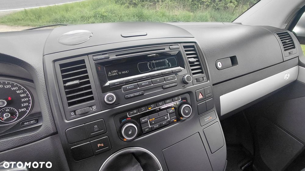 Volkswagen Multivan - 8