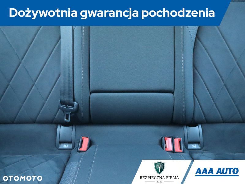 Volkswagen Golf Variant - 12