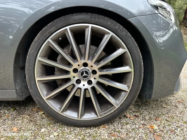 Mercedes-Benz E 300 d AMG Line - 13