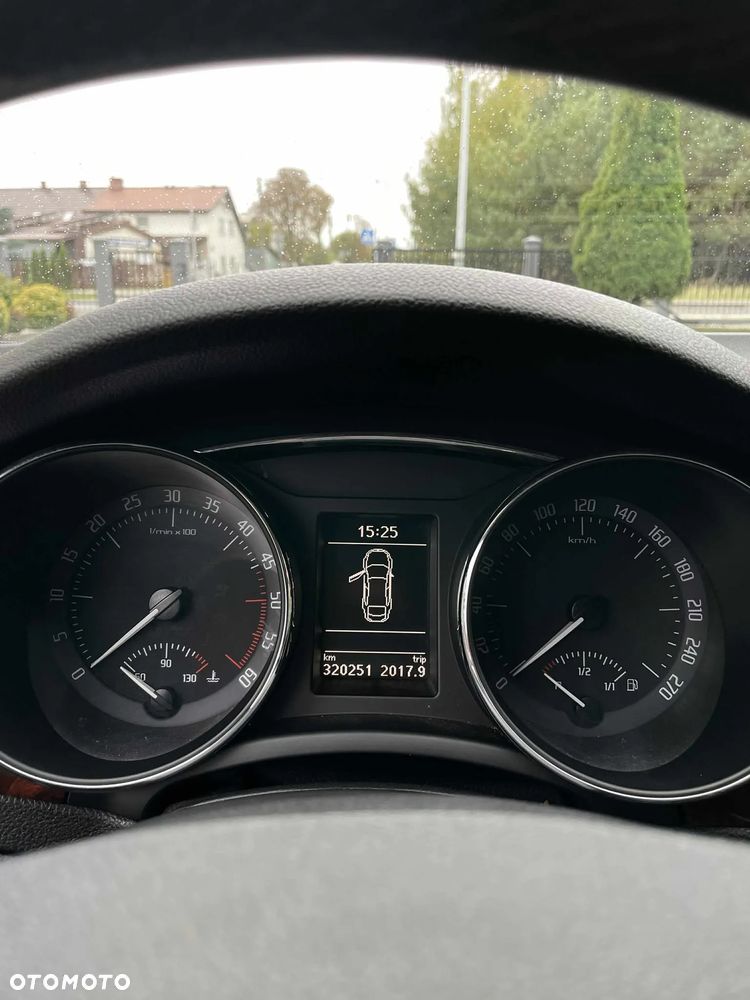 Skoda Superb 2.0 TDI Elegance - 17