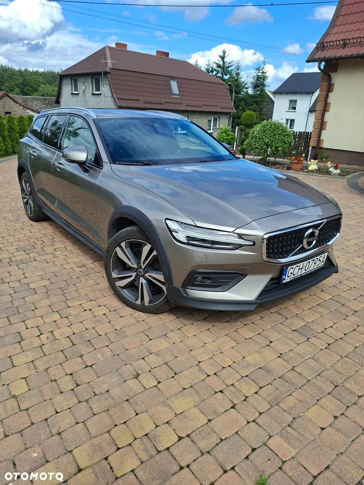 Volvo V60 Cross Country B4 D AWD Geartronic Pro
