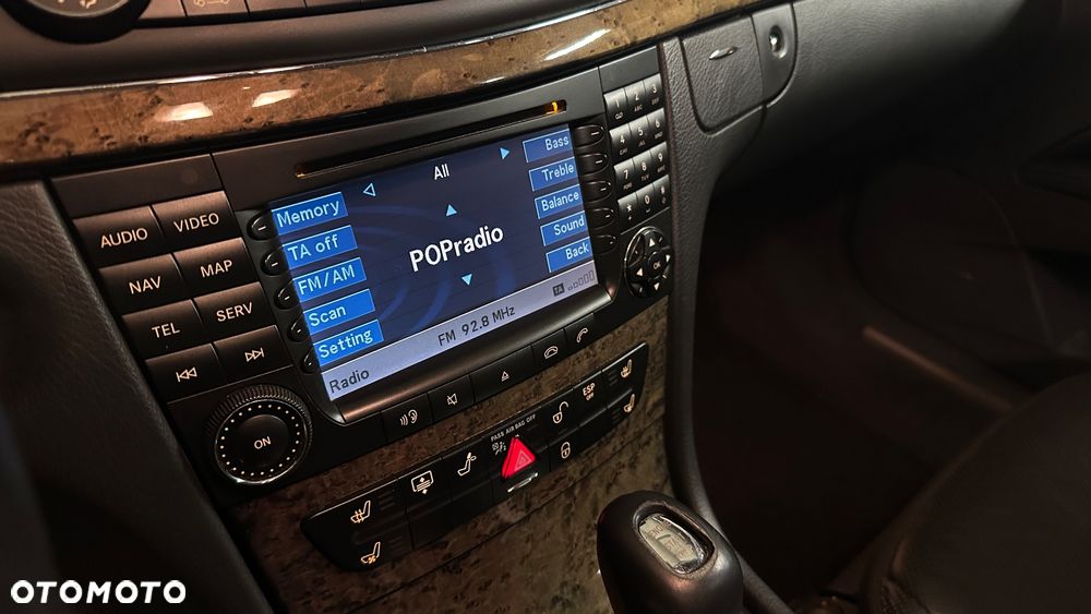 Mercedes-Benz Klasa E 350 7G-TRONIC Avantgarde - 16