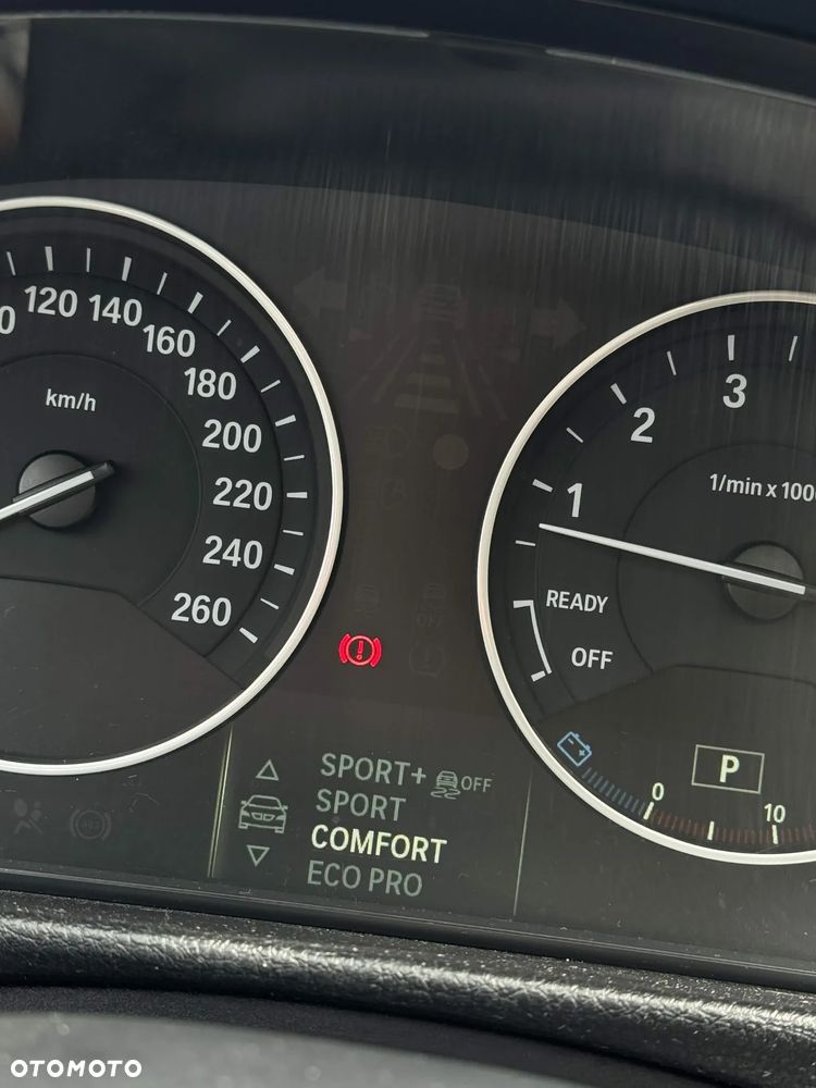 BMW Seria 3 328i xDrive Sport-Aut Luxury Line - 22