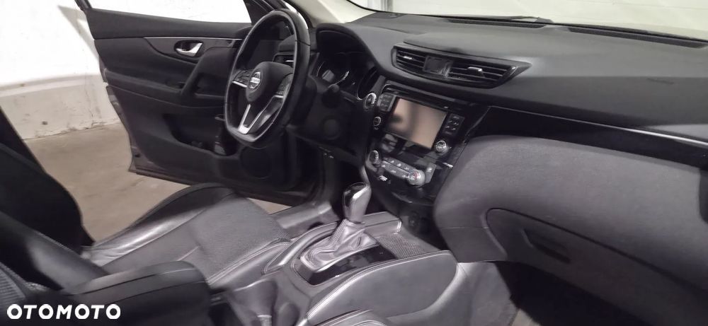 Nissan Qashqai - 12