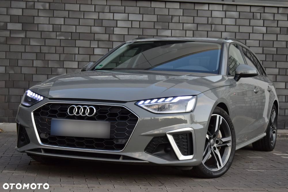Audi A4 - 1