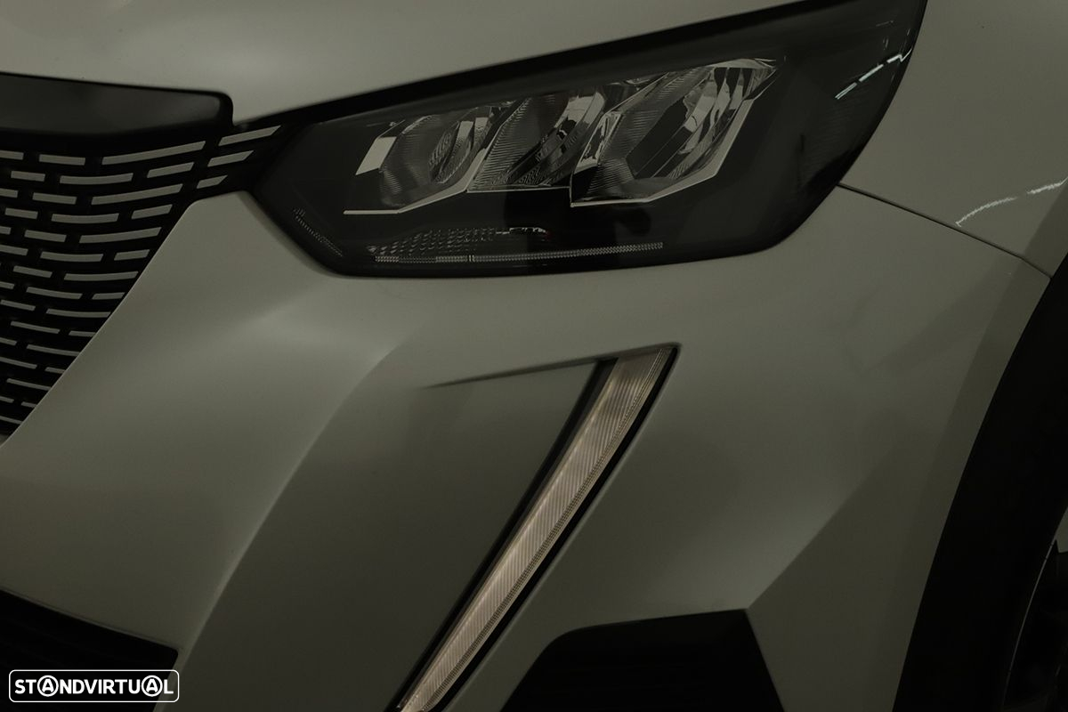 Peugeot 2008 1.2 PureTech Allure Pack - 6