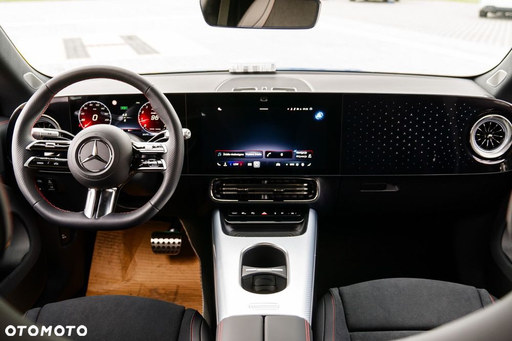 Mercedes-Benz CLA - 15
