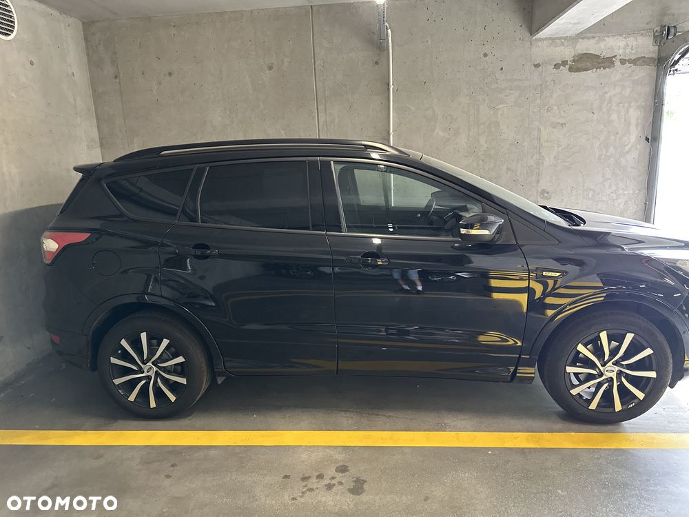 Ford Kuga - 4