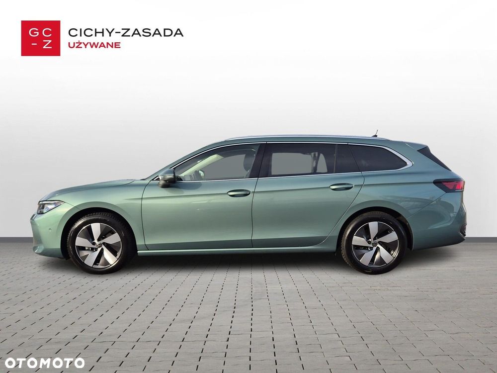 Volkswagen Passat - 2