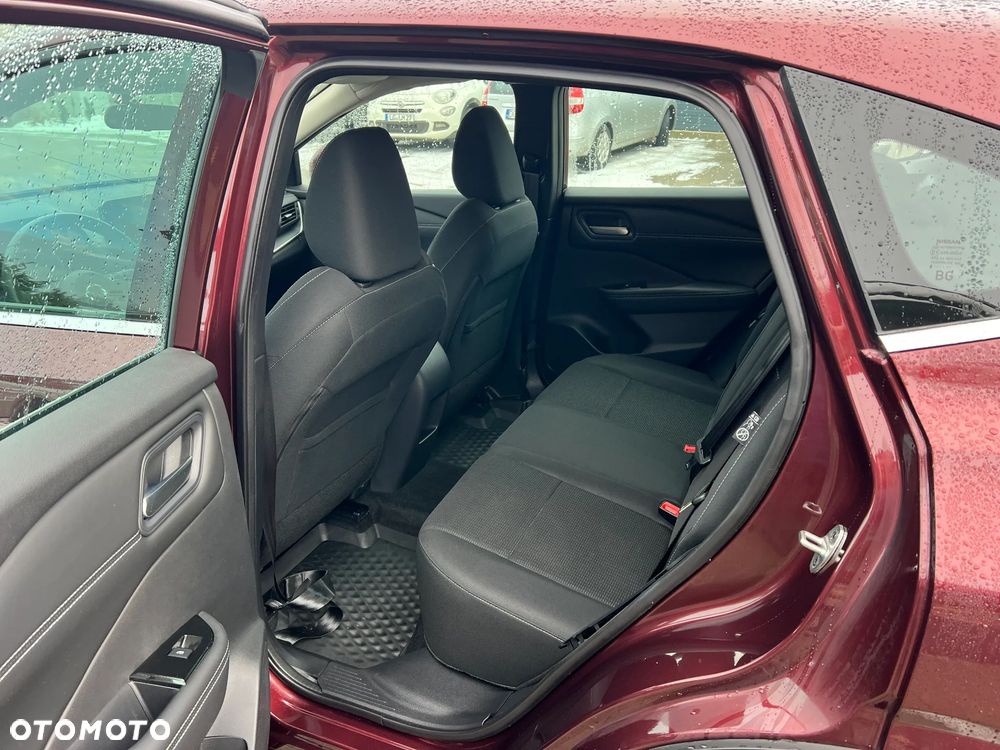 Nissan Qashqai 1.3 DIG-T AKARI - 8