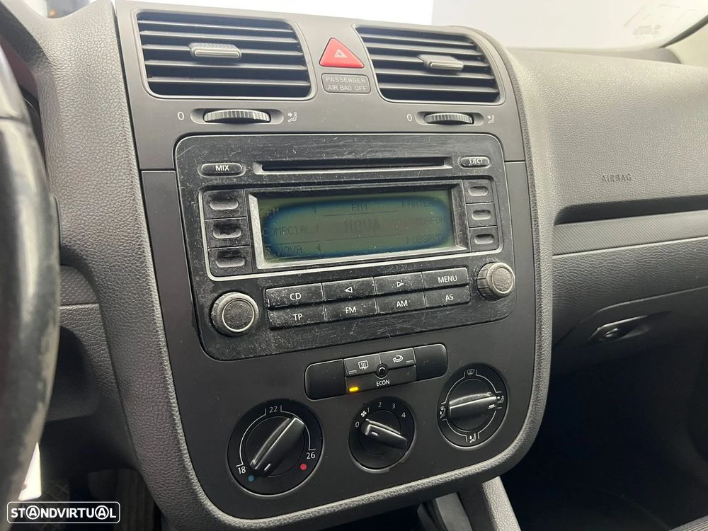 VW Golf 1.9 TDi 6V 4M Confortline - 6