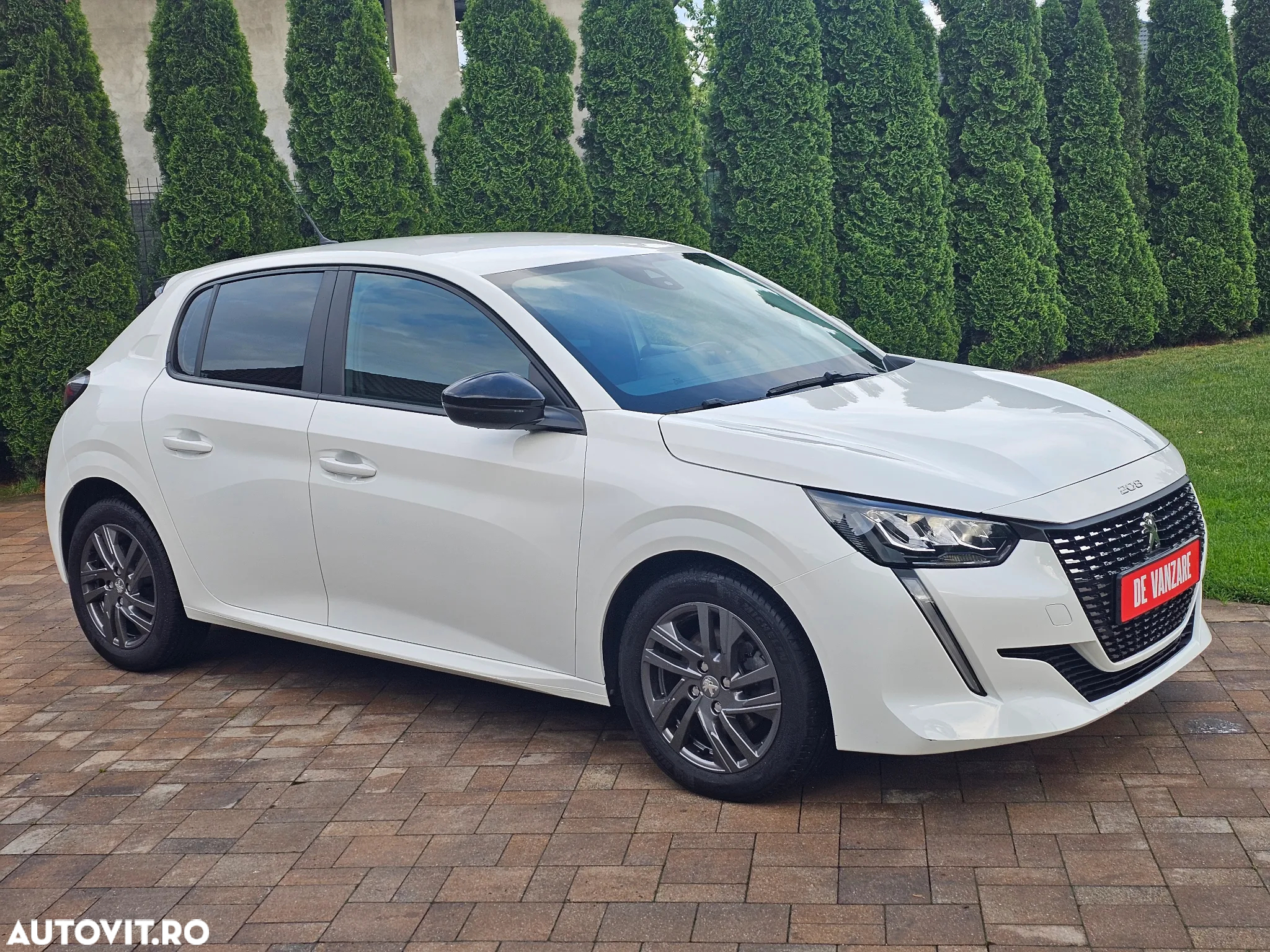 Peugeot 208 1.5 BlueHDi STT Allure - 12