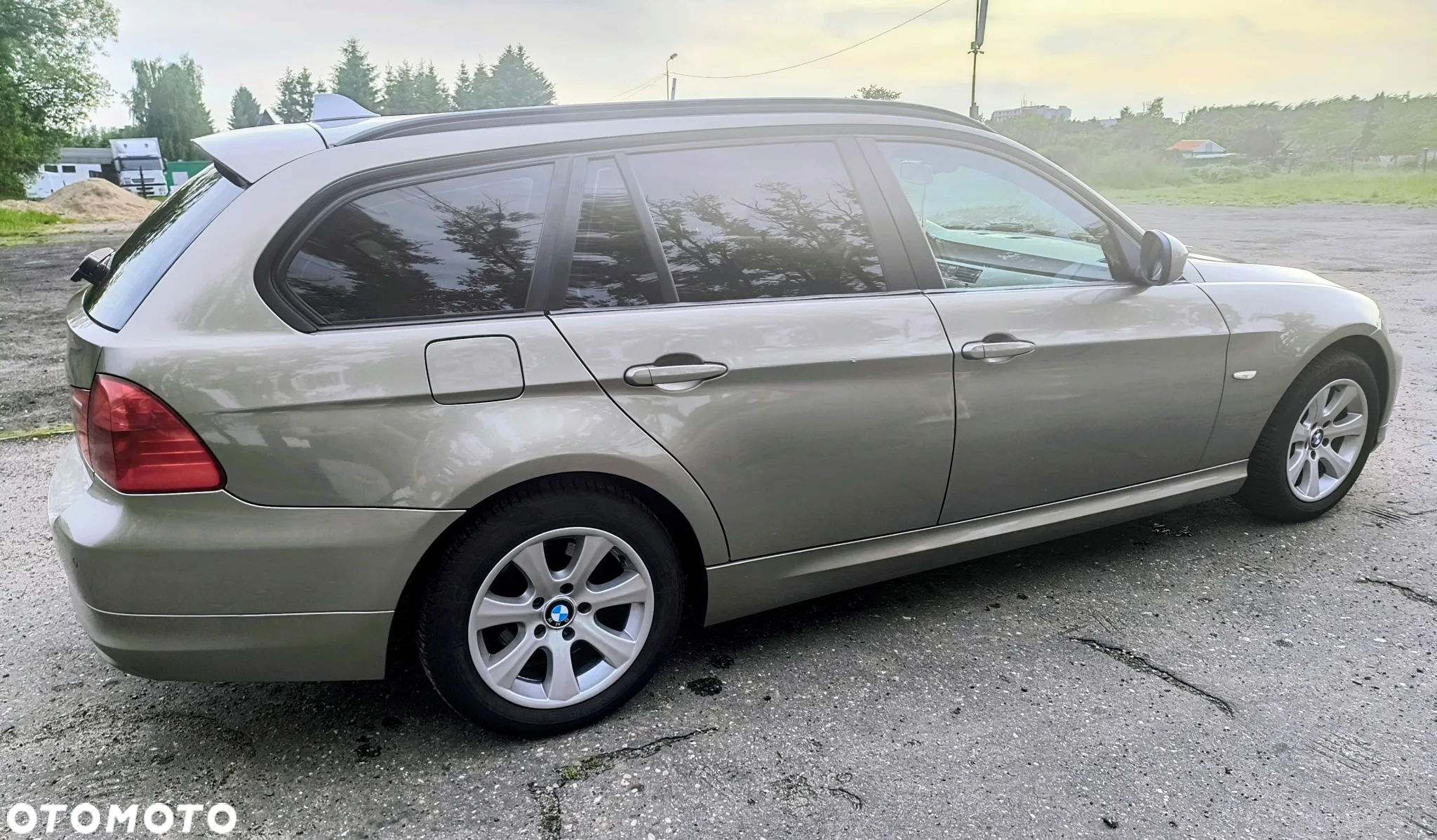 BMW Seria 3 318d - 5