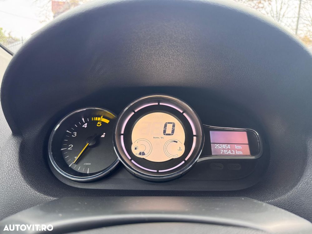 Renault Megane ENERGY dCi 110 Start & Stop Paris Business - 18