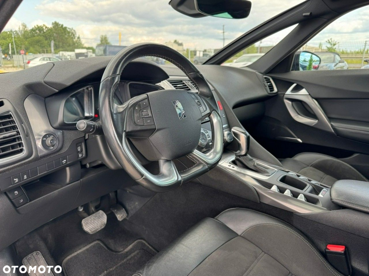DS Automobiles DS 5 - 10