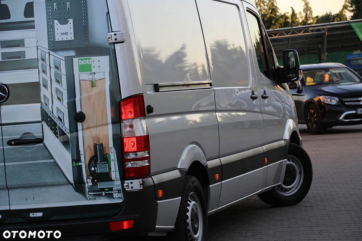 Mercedes-Benz SPRINTER L2H2 - 17