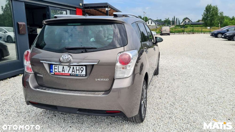 Toyota Verso - 36
