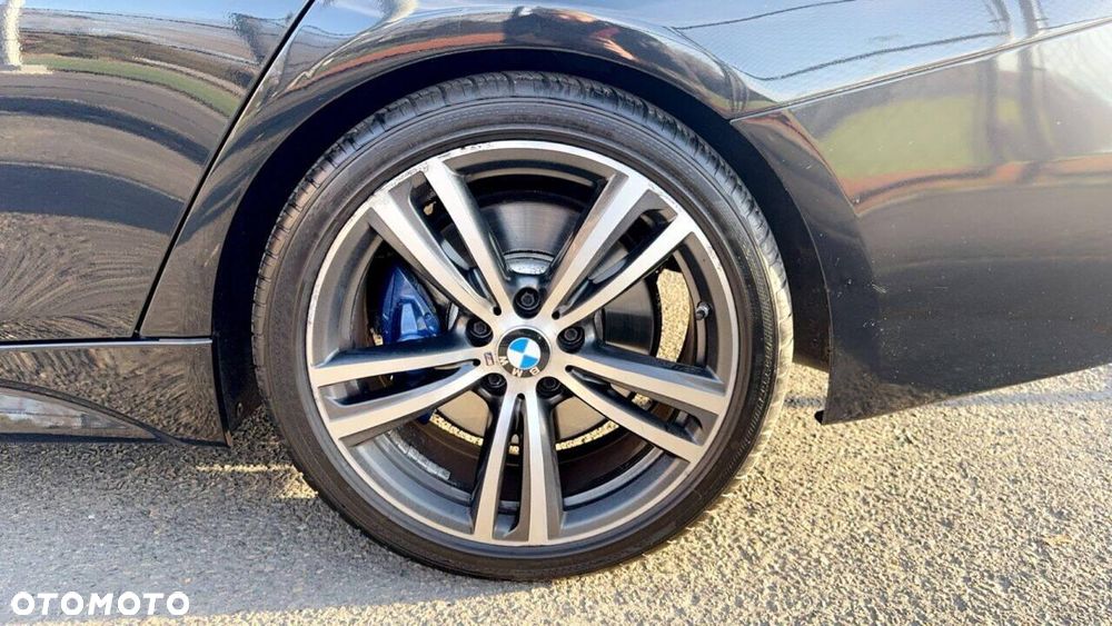 BMW Seria 3 335i Sport-Aut Sport Line - 10