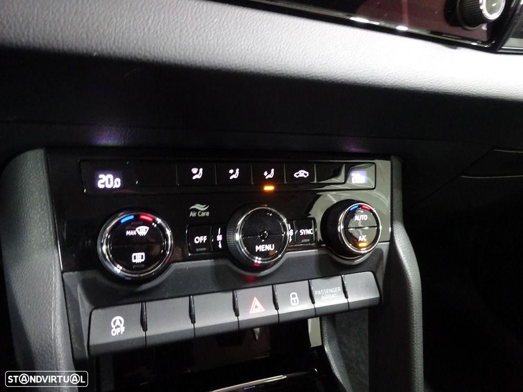 Skoda Karoq 2.0 TDI Ambition - 22
