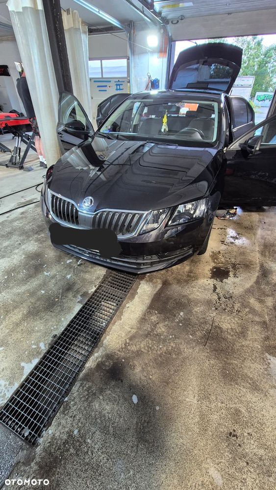 Skoda Octavia - 2