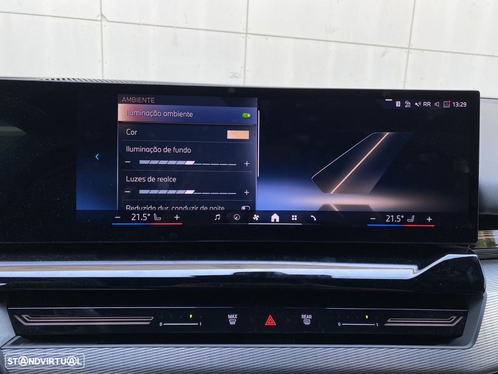 BMW 530 e Pack Desportivo M - 13