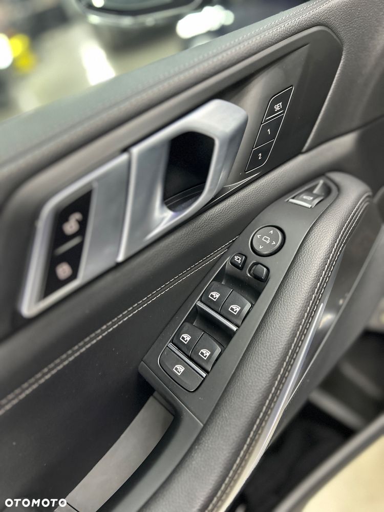 BMW X5 ver-xdrive45e - 13