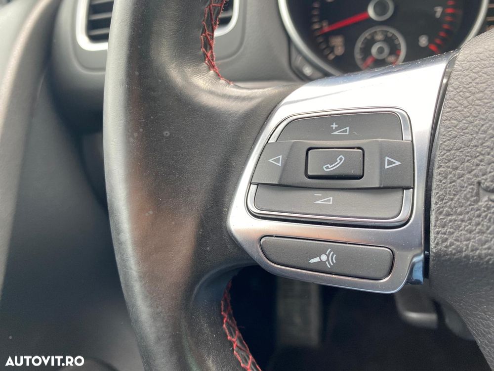 Volkswagen Golf - 19