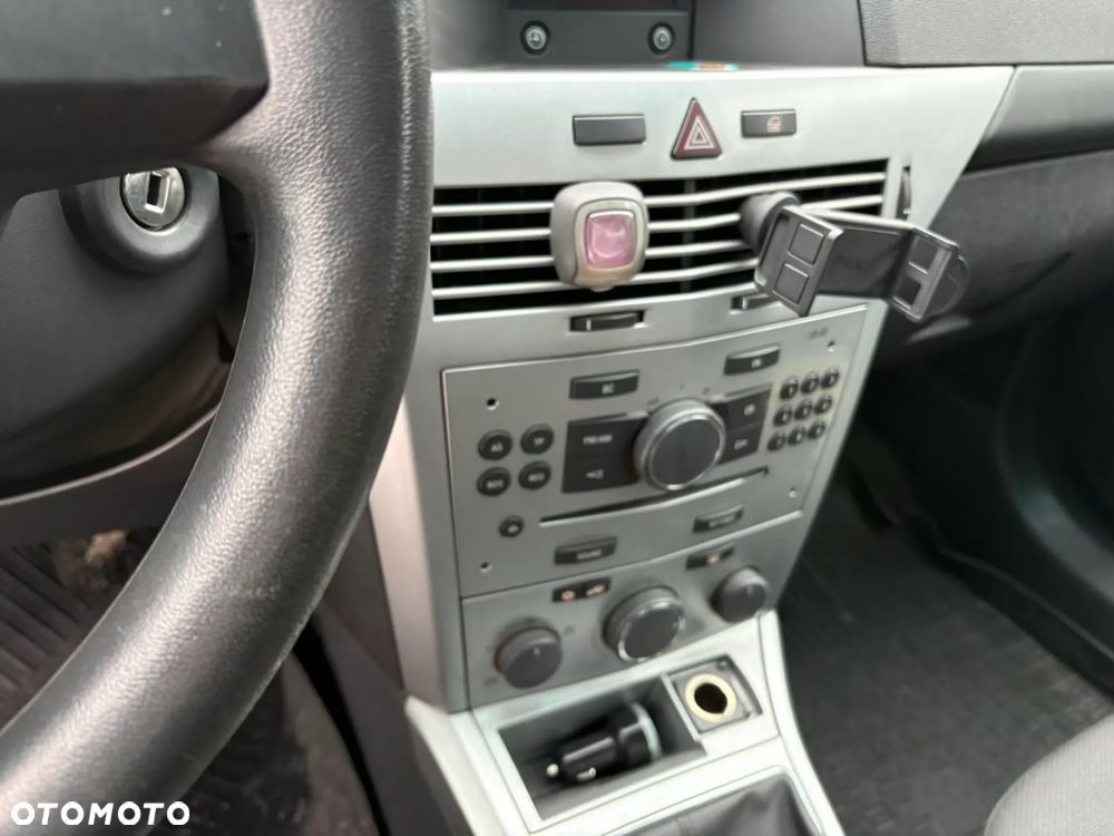 Opel Astra 1.7 CDTI - 8