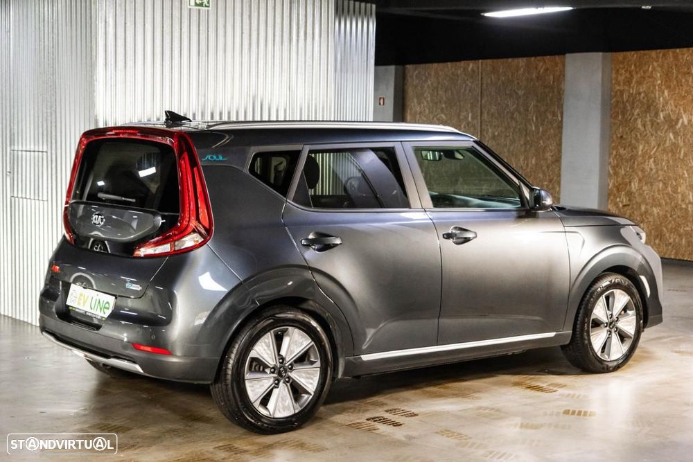 Kia e-Soul Vision - 8