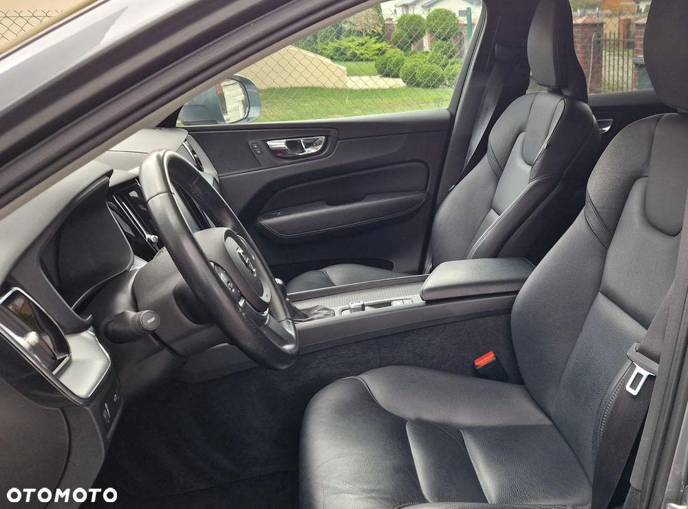 Volvo XC 60 D4 Geartronic Momentum Pro - 13