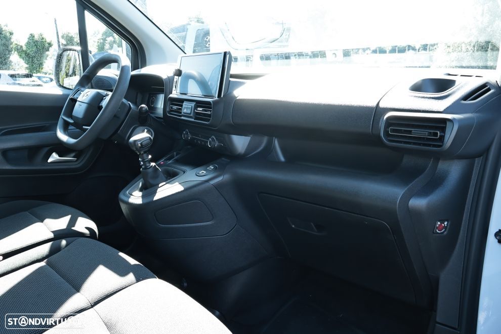 Opel Combo Cargo 1.5 D - 10