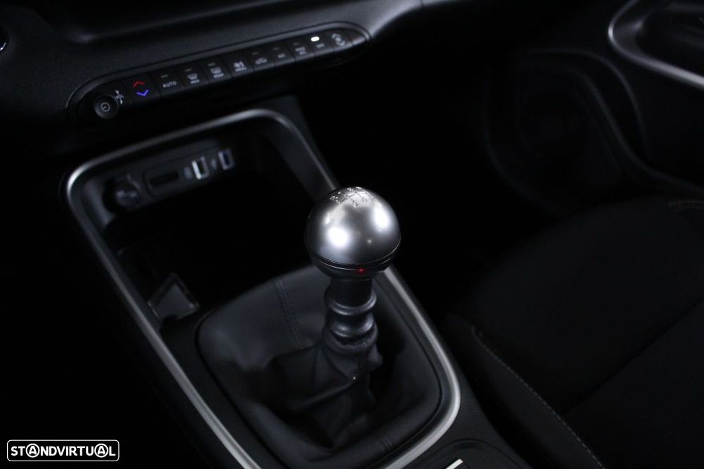 Jeep Avenger 1.2 GSE T3 Altitude - 30