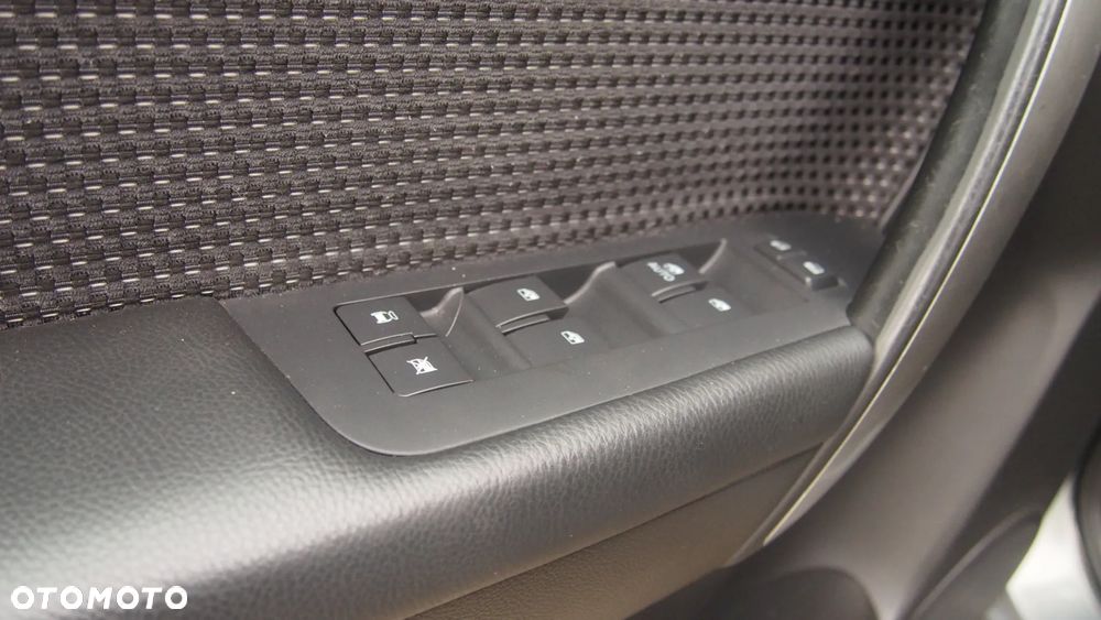 Chevrolet Captiva 2.4 2WD 7 Sitzer LS Family Edition - 22