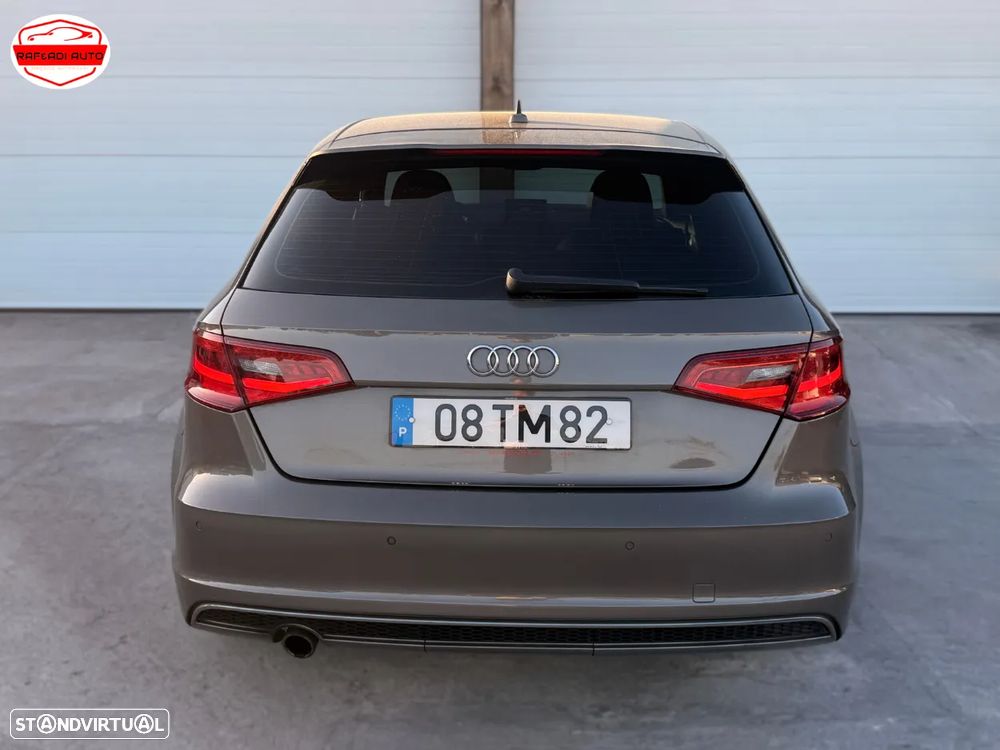 Audi A3 Sportback 1.6 TDI S line Sport Pack - 6