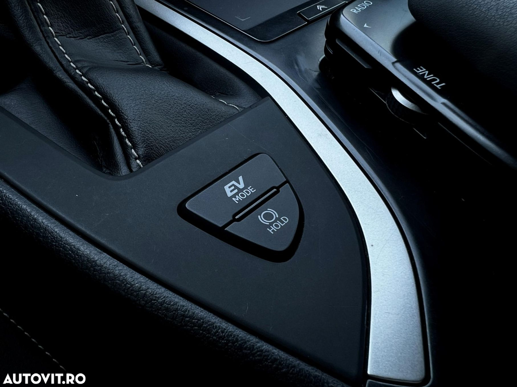 Lexus UX - 13