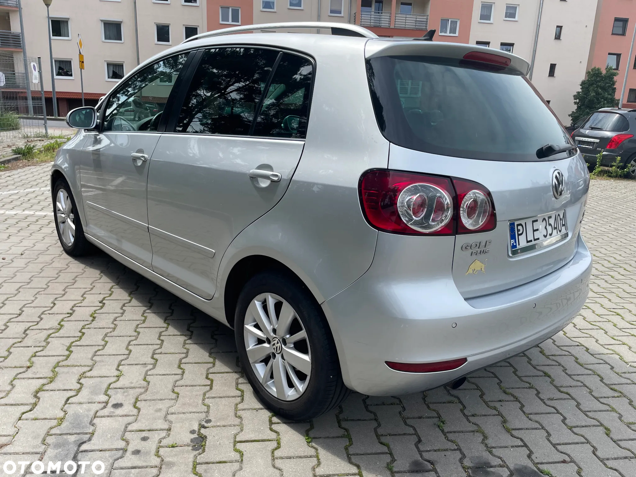 Volkswagen Golf Plus 1.6 TDI DPF Highline - 12