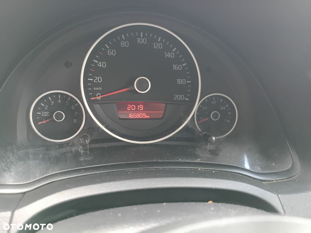 Volkswagen up! - 6
