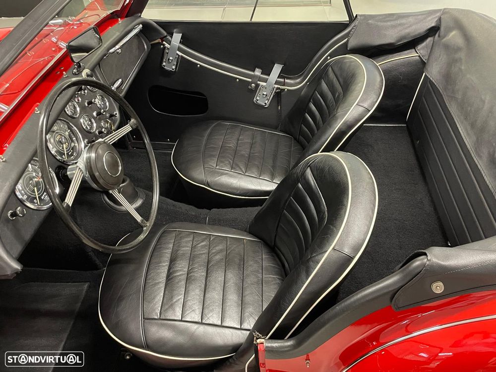 Triumph TR3 - 12