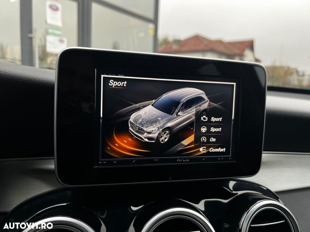 Mercedes-Benz GLC - 30