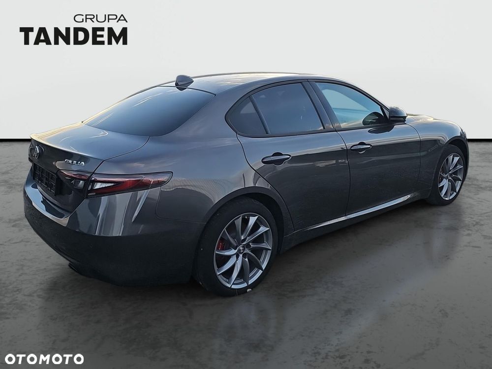 Alfa Romeo Giulia 2.0 Turbo Sprint Q4 - 3