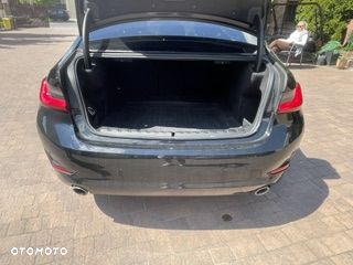 BMW Seria 3 318i - 10