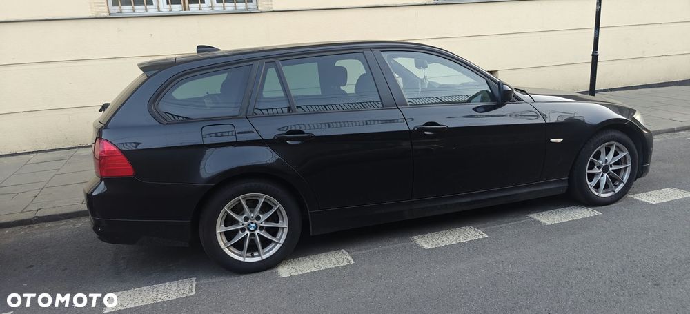 BMW Seria 3 320d xDrive - 2