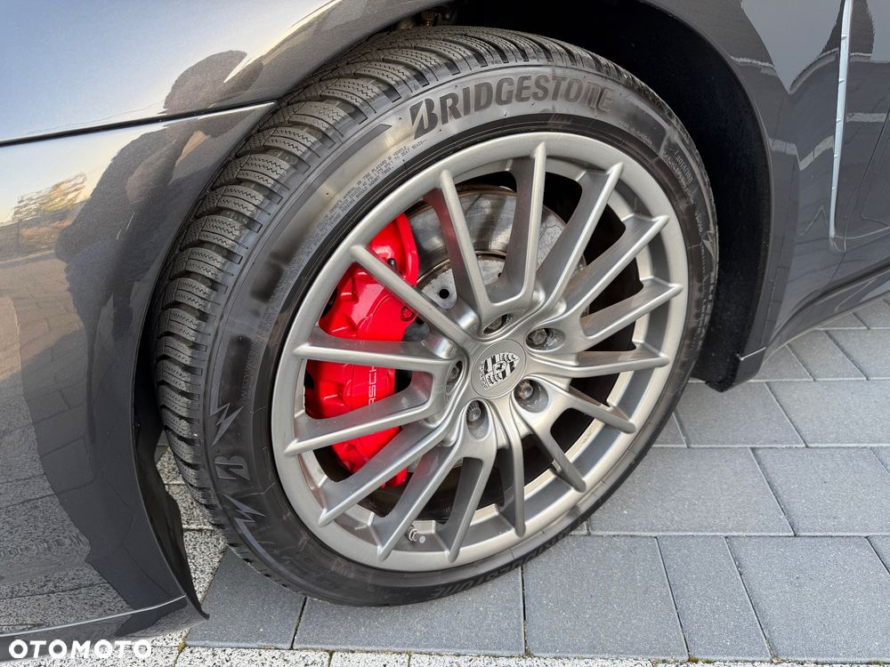 Porsche Panamera Turbo Executive - 33