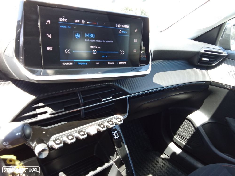 Peugeot 208 1.2 PureTech Active — fotografia 16